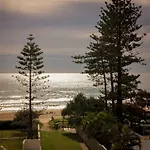 Top Floor Unit With Beach Access