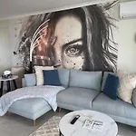 Top Floor Unit With Beach Access